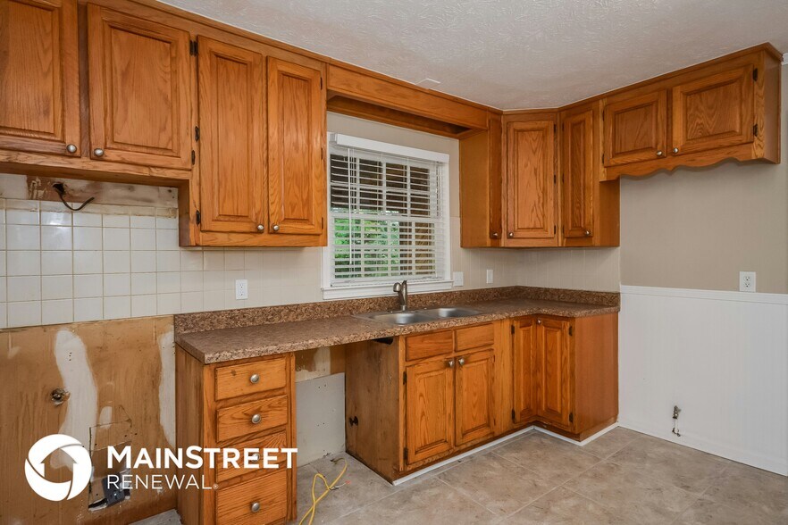 Building Photo - 10803 Mallard Dr