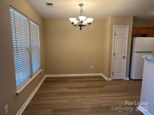 Building Photo - 110 Endicott Ct