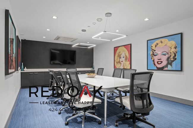 Building Photo - ~4 Weeks FREE~ Modern Private Room in Shar...