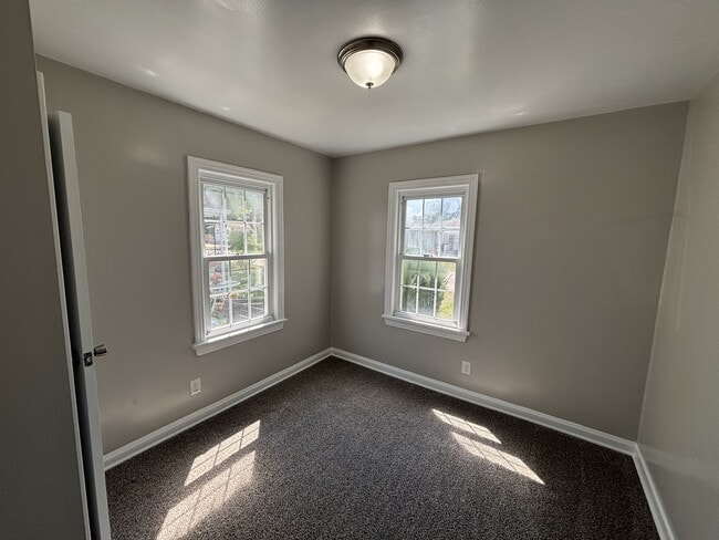 Building Photo - 2201 20th St NE