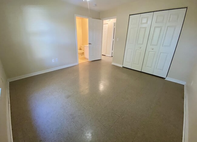 Building Photo - 2271 Granada Dr