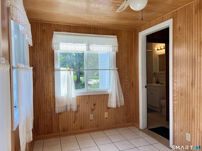 Building Photo - 34 Corsino Ave