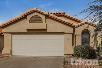 Building Photo - 12618 W Cambridge Ave