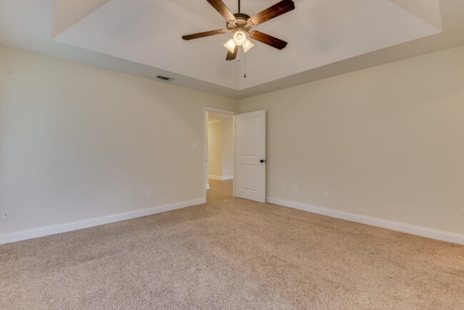 Building Photo - 2110 Red Maple Terrace