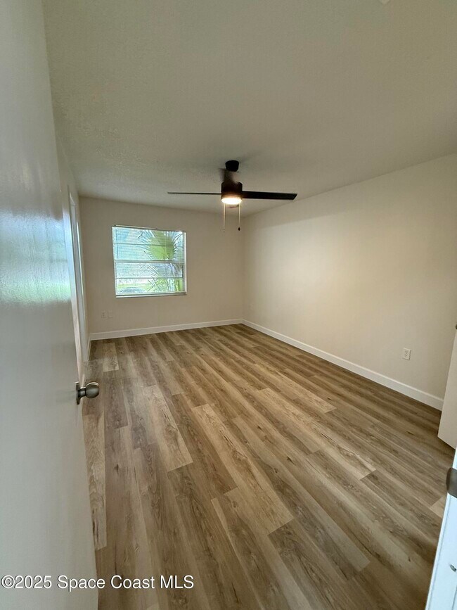 Building Photo - 1514 Clearlake Rd