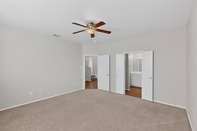 Building Photo - 10913 Dillon St