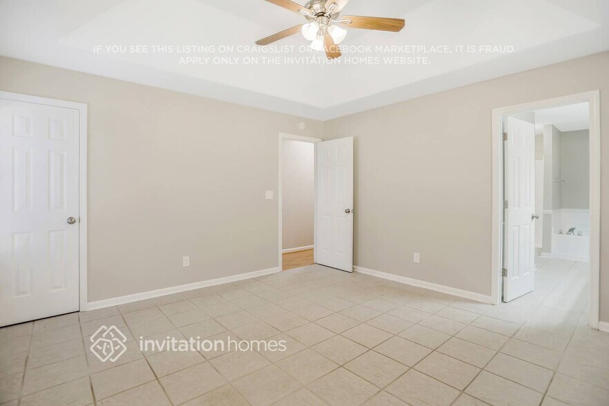 Building Photo - 729 Country Lake Ct