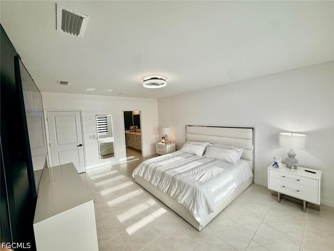 Building Photo - 17645 Paradiso Wy