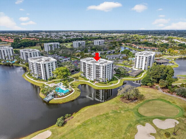 Building Photo - 7754 Lakeside Blvd