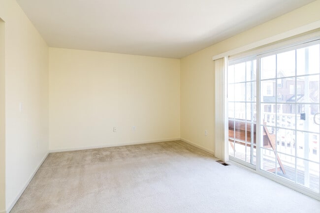 Building Photo - 6225 Brant Ln