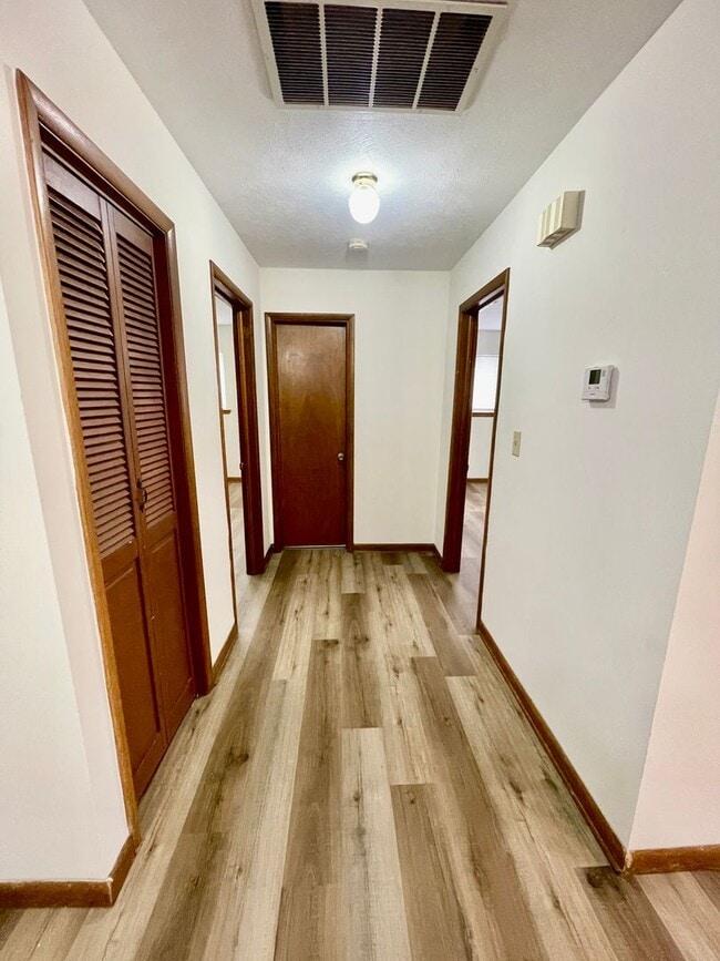 Building Photo - 2146 E Bennett St