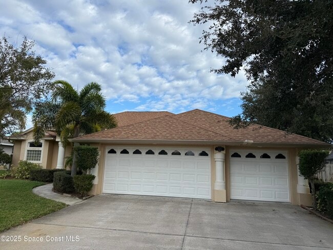 Building Photo - 5971 Newbury Cir