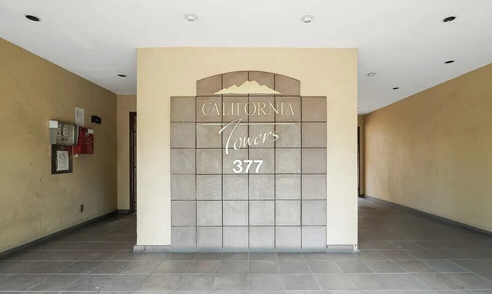 Building Photo - 377 W California Ave