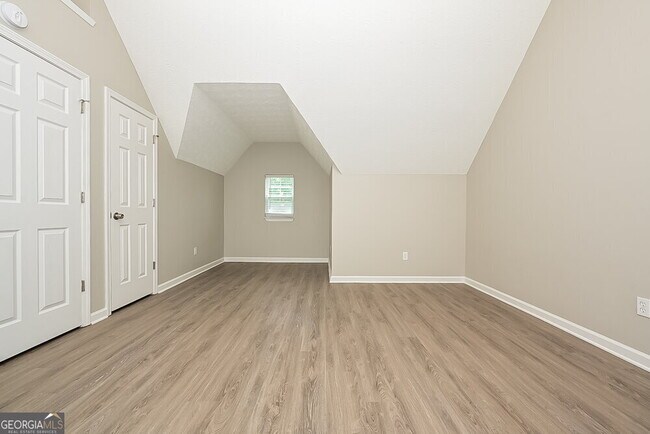 Building Photo - 468 Grove Park Dr