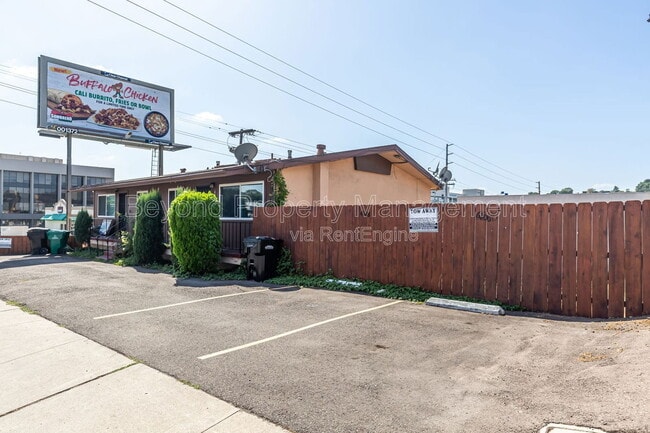 Building Photo - 6206 Mission Gorge Rd