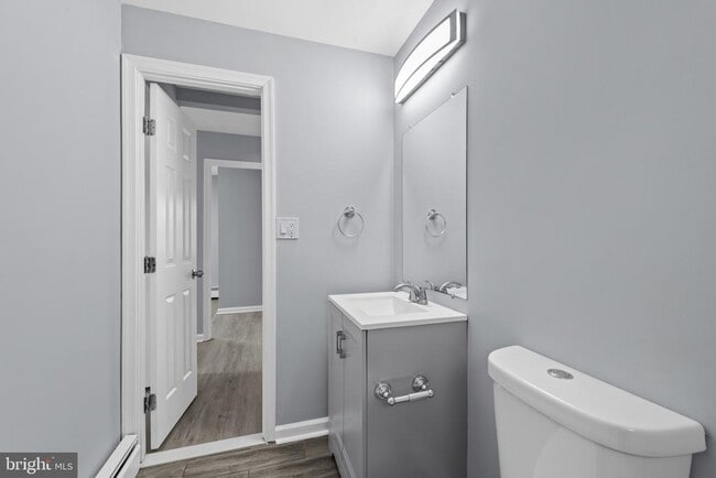 Building Photo - 18 Armor Ct