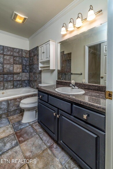 Building Photo - 1315 Lucy Way