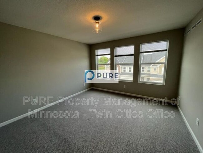 Building Photo - 1159 Farrier Rd