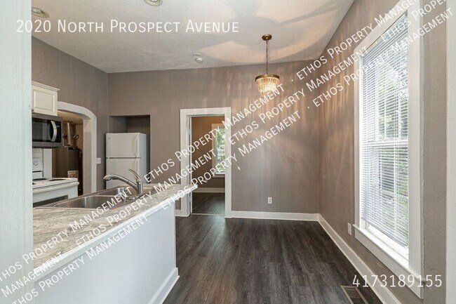 Building Photo - 2020 N Prospect Ave