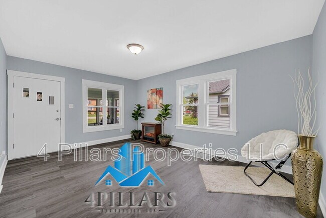 Building Photo - 648 Stewart Ct