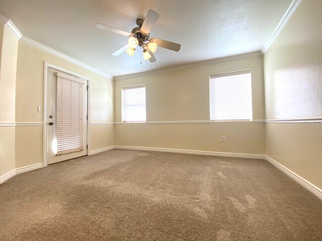 Building Photo - 581 S 2220 W