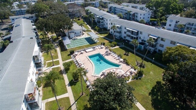 Building Photo - 1836 Sunny Dr