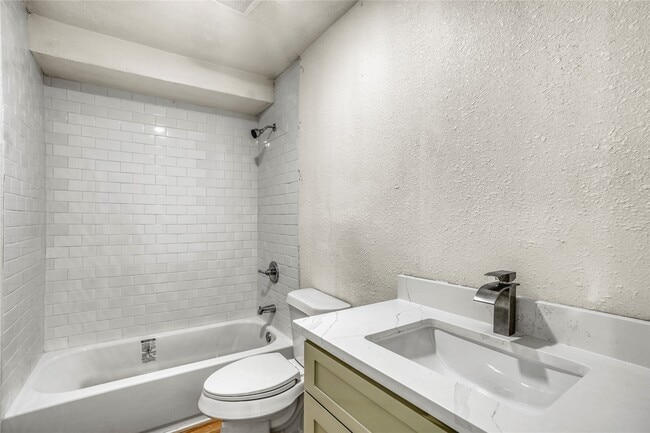 Building Photo - 4314 Gregory St