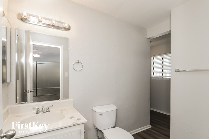 Building Photo - 4050 E Walatowa St