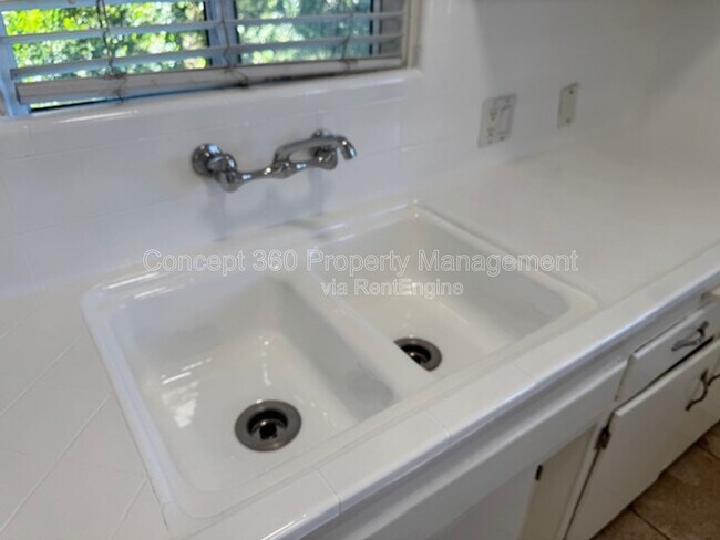 Building Photo - 9850 Arkansas St