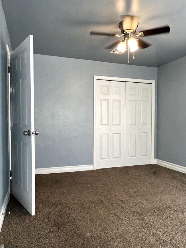Building Photo - Charming Living in the Heart of Historic M...