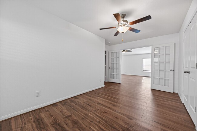 Building Photo - 22615 Harrington Field Dr