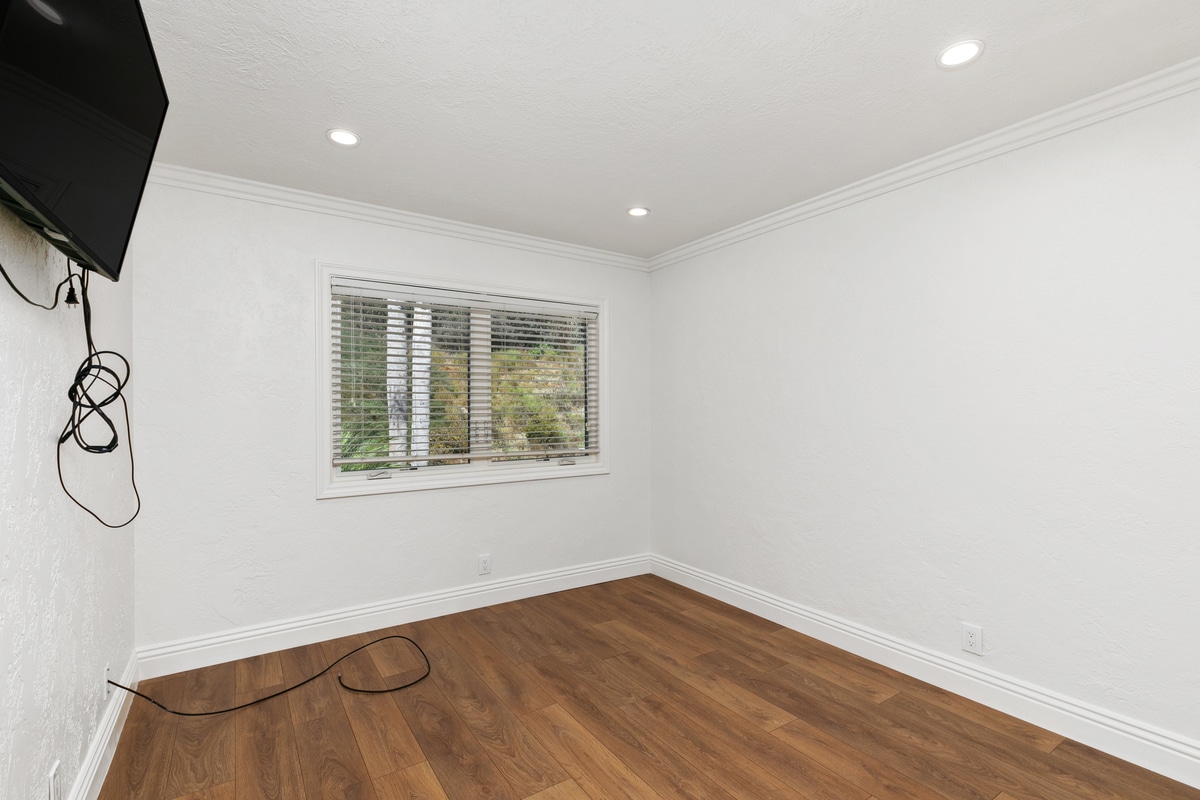 upstairs 4th bedroom - 4013 Via Manzana