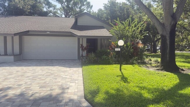 Primary Photo - 4765 Oak Forest Dr W