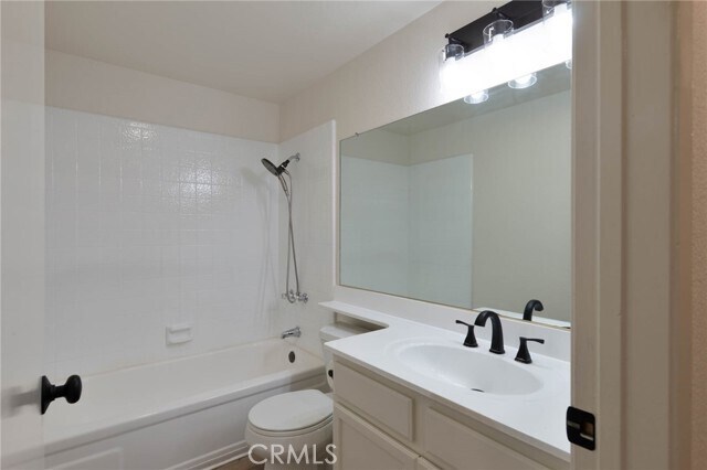 Building Photo - 10215 Variel Ave