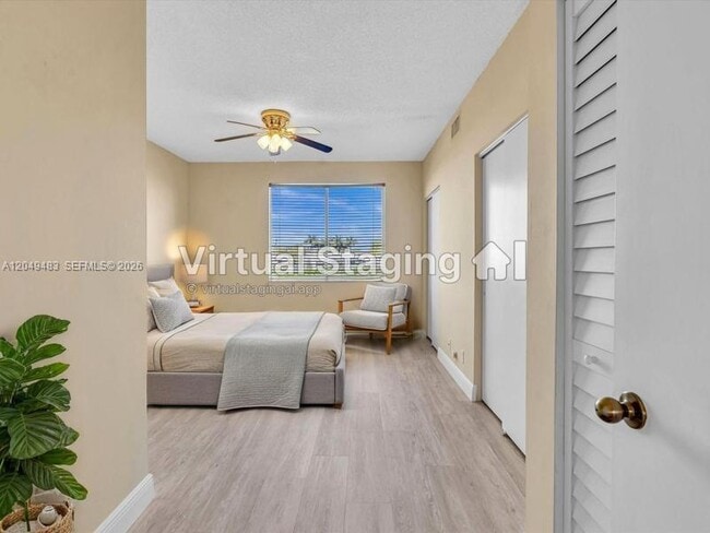 Building Photo - 60 Key W Ct