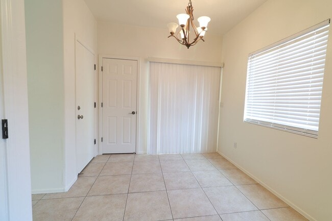 Building Photo - Great Location! 3Bed 2Bath House