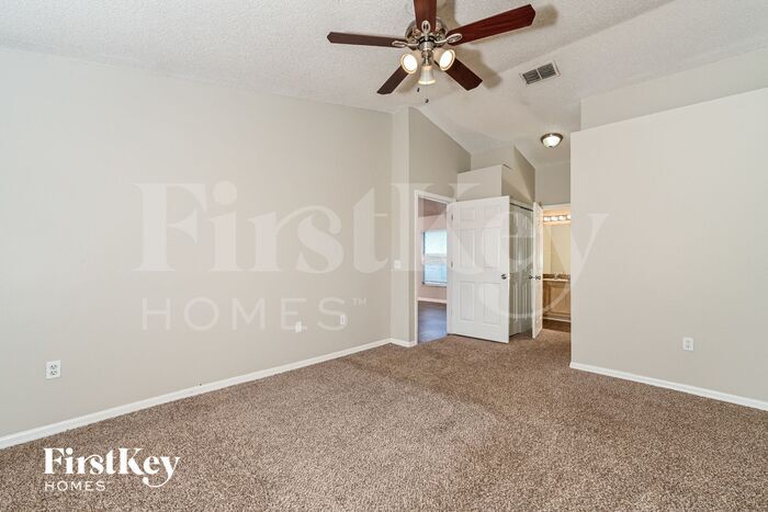 Building Photo - 7439 Groveoak Dr