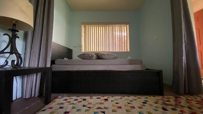 Building Photo - 5296 Elvira Rd