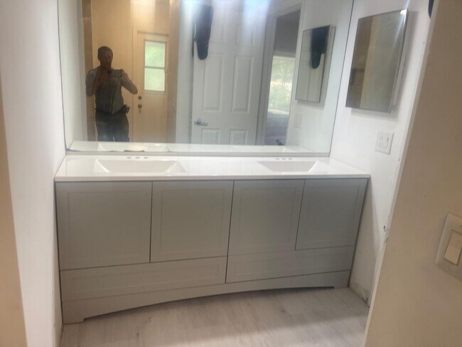 Building Photo - 13492 Exotica Ln