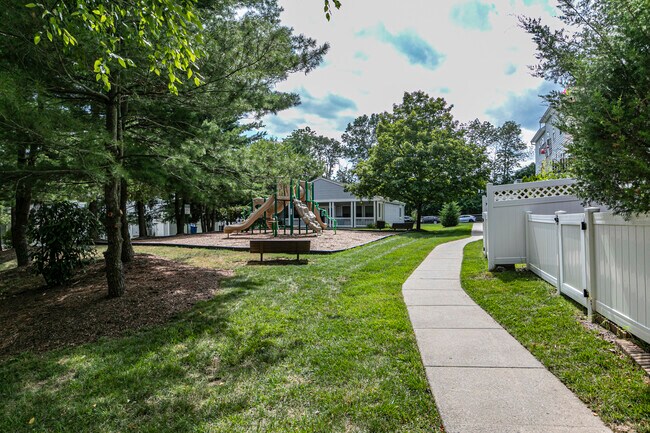 Building Photo - 212 William Livingston Ct