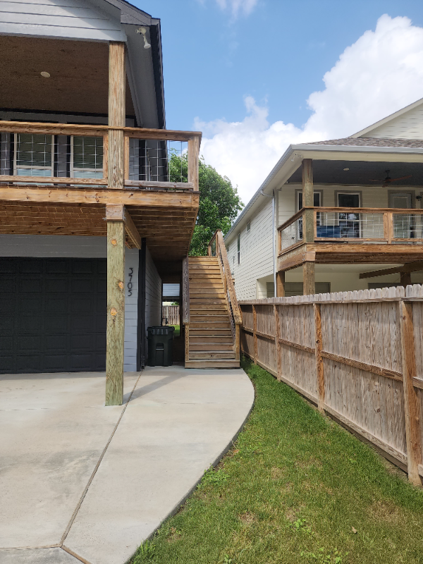 Building Photo - 3705 Oakview St