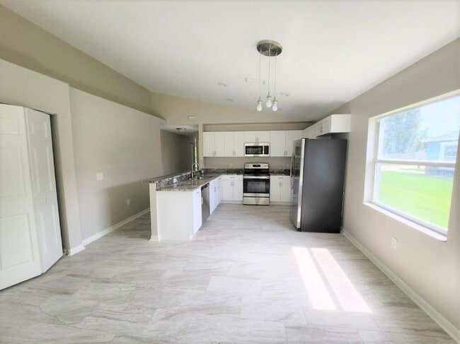 Building Photo - 22124 Bell Harbor Dr