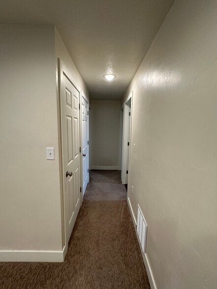 Building Photo - 2687 W 220 N