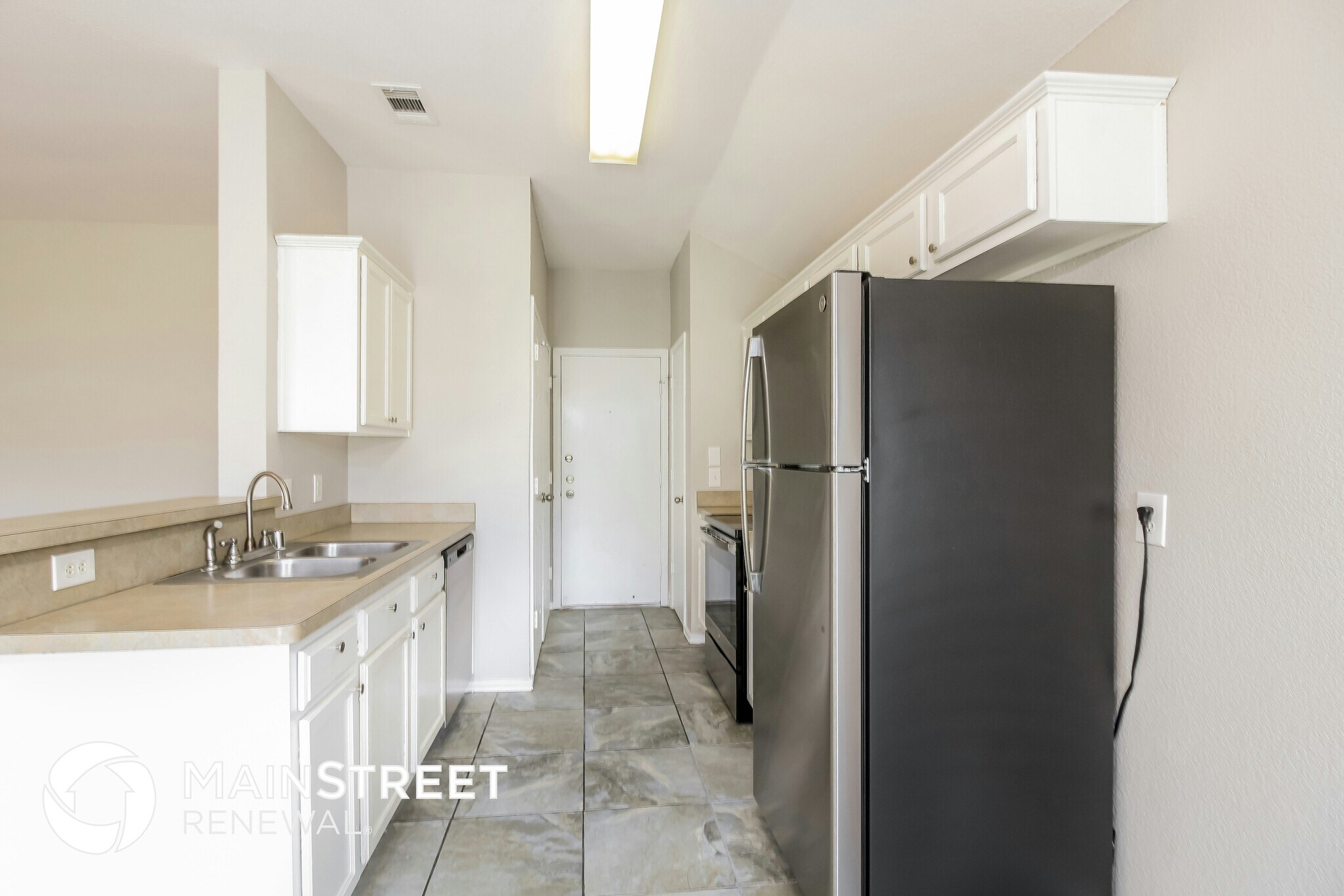 Building Photo - 405 Harvard Dr