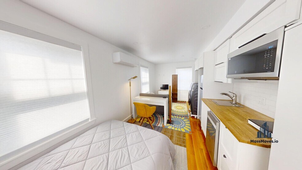 Building Photo - 36 Shepard St