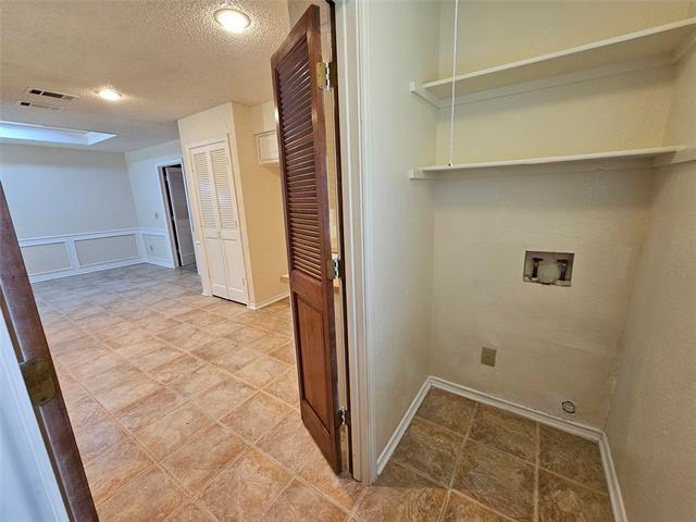 Building Photo - 116 Park Cir
