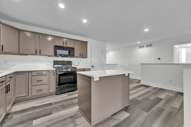 Building Photo - 4715 Marcel Ave Ave