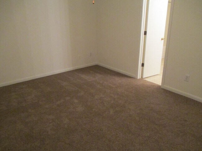 Building Photo - 109 Axis Deer Trail