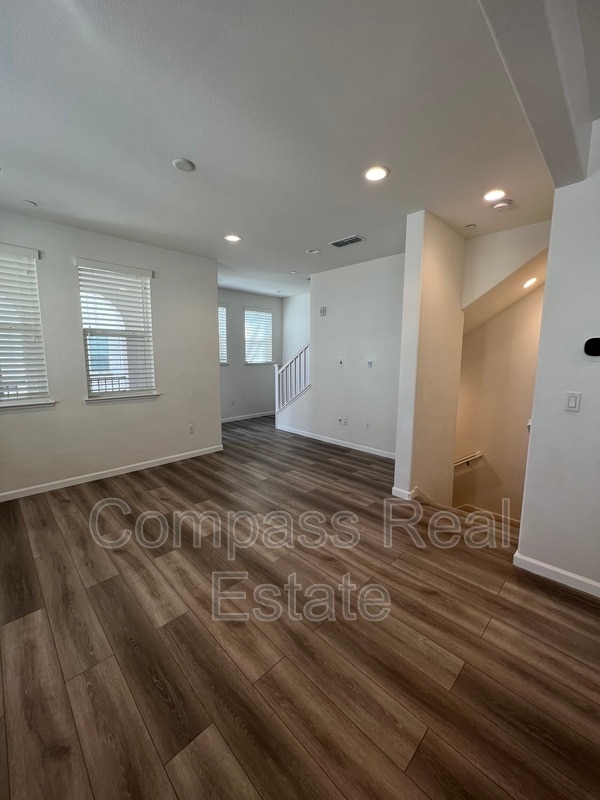 Building Photo - 2730 Viterbo Ct