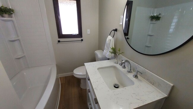 Building Photo - 7805 51st Ave NE